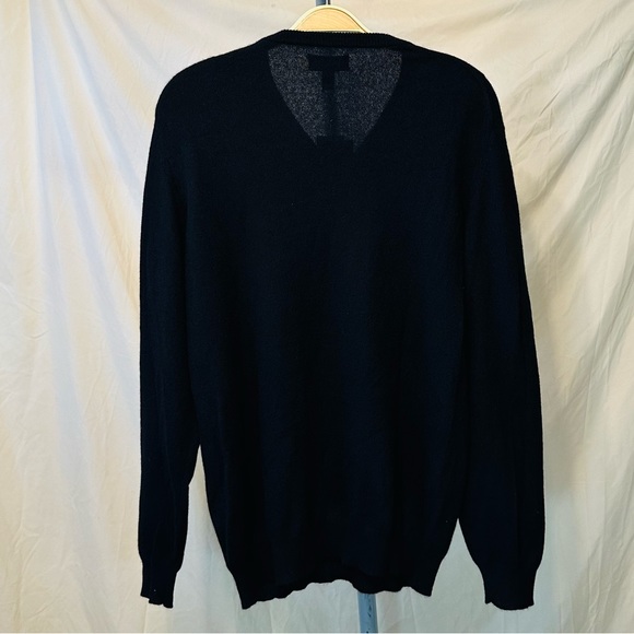 NWT | CASHMERE CLUB ROOM LUXURY | V-NECK | LONG SLEEVE | LARGE - Picture 3 of 3